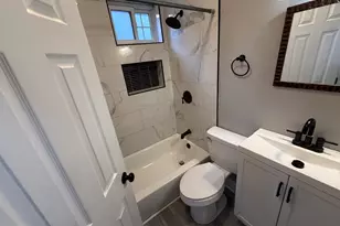 426 E 10th St, Chester, PA 19013 - Photo 31