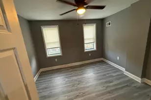 426 E 10th St, Chester, PA 19013 - Photo 25