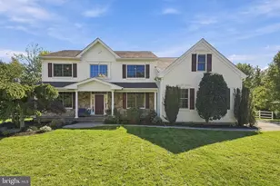 47 Venuti Dr, Aston, PA 19014 - Photo 1