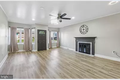 430 Charmont Avenue, Folcroft, PA 19032 - Photo 3