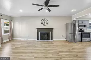 430 Charmont Ave, Folcroft, PA 19032 - Photo 9