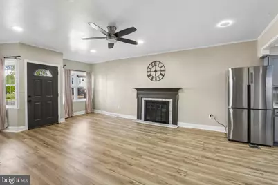 430 Charmont Avenue, Folcroft, PA 19032 - Photo 5