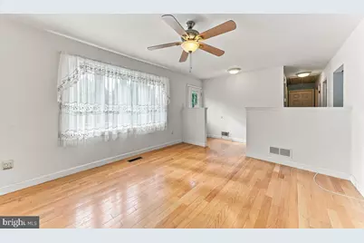 209 Henderson Avenue, Ridley Park, PA 19078 - Photo 3