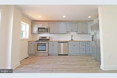 186 Crum Creek Drive, Woodlyn, PA 19094 - Photo 7