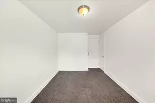 142 W 21st St, Chester, PA 19013 - Photo 17