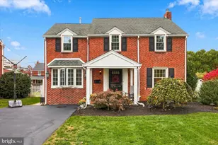7 Valley View Ln, Newtown Square, PA 19073 - Photo 1