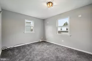 725 Mt Vernon Ave, Folsom, PA 19033 - Photo 11