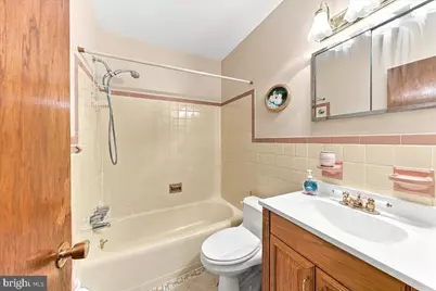 100 W Thompson Avenue, Springfield, PA 19064 - Photo 15