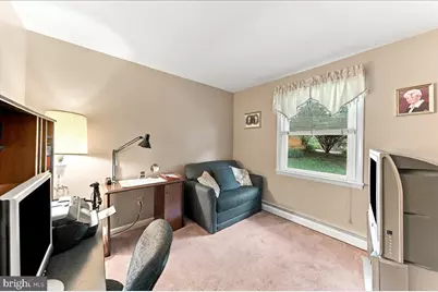 100 W Thompson Avenue, Springfield, PA 19064 - Photo 17
