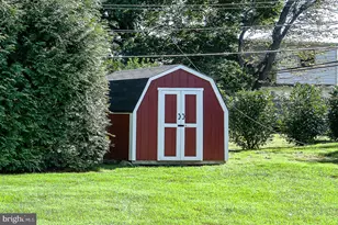 28 Longwood Dr W, Wayne, PA 19087 - Photo 53