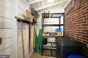 28 Longwood Dr W, Wayne, PA 19087 - Photo 51