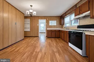 1704 Meetinghouse Rd, Upper Chichester, PA 19061 - Photo 17