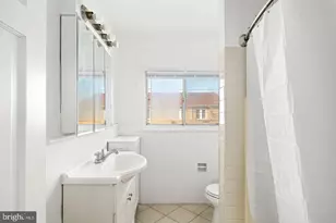 1 N Linden Ave, Upper Darby, PA 19082 - Photo 9