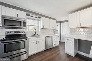 31 Scarlet Ave, Aston, PA 19014 - Photo 7