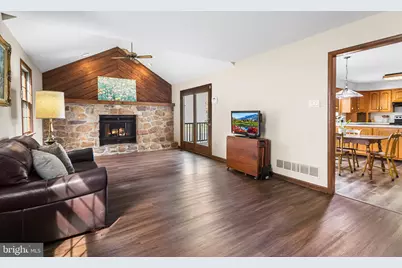 238 N State Road, Springfield, PA 19064 - Photo 5