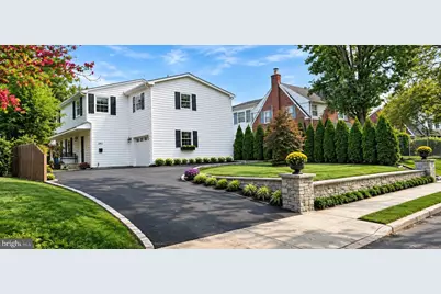 391 Sugartown Road, Wayne, PA 19087 - Photo 1