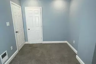 327 E 20th St, Chester, PA 19013 - Photo 19
