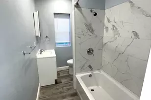 327 E 20th St, Chester, PA 19013 - Photo 15