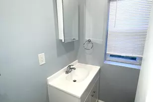327 E 20th St, Chester, PA 19013 - Photo 17