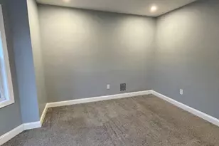 327 E 20th St, Chester, PA 19013 - Photo 23