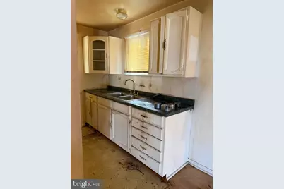 1129 Woodland Avenue, Sharon Hill, PA 19079 - Photo 7