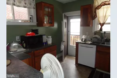 7236 Brent Road, Upper Darby, PA 19082 - Photo 9