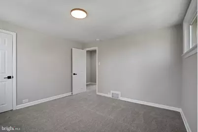 1370 Wycombe Avenue, Darby, PA 19023 - Photo 13