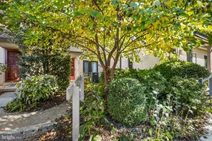 17 Oakmont Pl, Media, PA 19063 - Photo 3