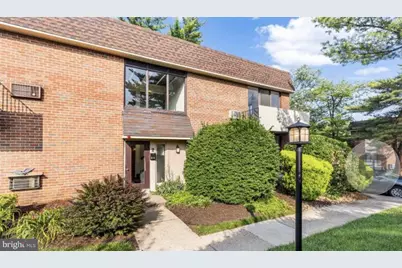100 E Glenolden Avenue E #R-19, Glenolden, PA 19036 - Photo 1