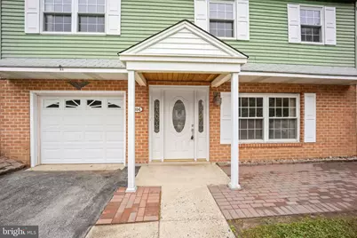 304 Crescent Hill Drive, Havertown, PA 19083 - Photo 3