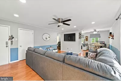 1 Lawrence Road #J2B, Broomall, PA 19008 - Photo 5