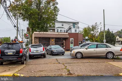 195 N Wycombe Avenue, Lansdowne, PA 19050 - Photo 5