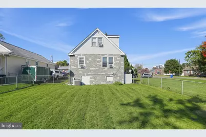 438 Broomall Street, Folsom, PA 19033 - Photo 5