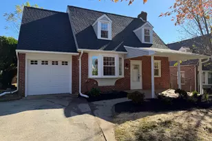 317 Walnut Hill Ln, Havertown, PA 19083 - Photo 1