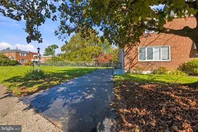 319 Sloan Street, Crum Lynne, PA 19022 - Photo 3