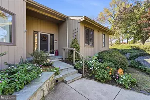 27 Muirfield Ct, Newtown Square, PA 19073 - Photo 1