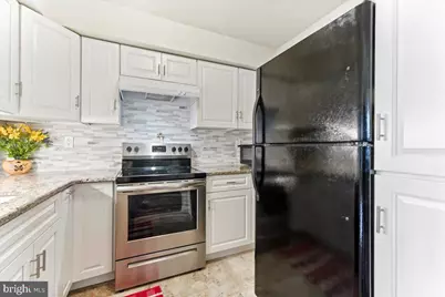 641 W Springfield Road #B3, Springfield, PA 19064 - Photo 7