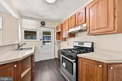 136 N Fairview Avenue, Upper Darby, PA 19082 - Photo 9