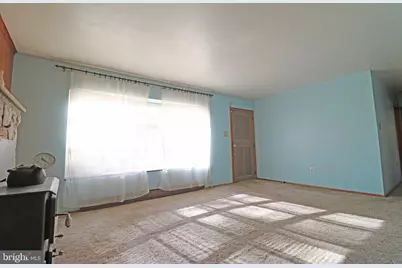 4018 Roseanna Court, Marcus Hook, PA 19061 - Photo 5
