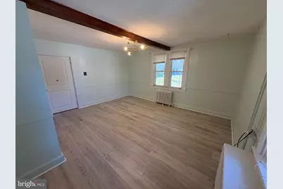 50 E Knowles Avenue, Glenolden, PA 19036 - Photo 9