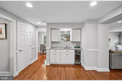 122 Hickory Lane, Bryn Mawr, PA 19010 - Photo 9