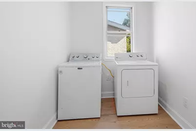 129 W Laughead Avenue, Marcus Hook, PA 19061 - Photo 27