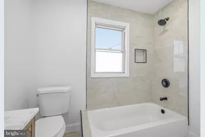 129 W Laughead Avenue, Marcus Hook, PA 19061 - Photo 25