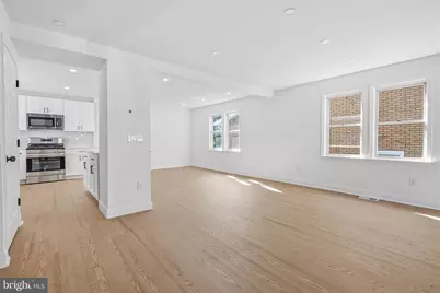 129 W Laughead Avenue, Marcus Hook, PA 19061 - Photo 17