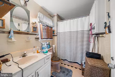 4910 W Chester Pike, Newtown Square, PA 19073 - Photo 23