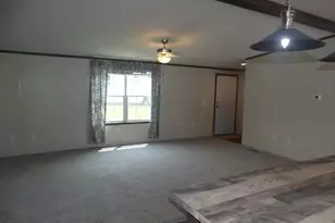 302 Cameo Dr, Fayetteville, PA 17222 - Photo 7