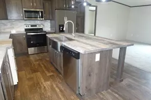 302 Cameo Dr, Fayetteville, PA 17222 - Photo 9