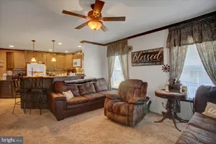 5614 Classic Ct, Fayetteville, PA 17222 - Photo 5