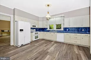 2027 Lincoln Way E, Chambersburg, PA 17202 - Photo 17