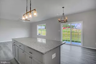 305 Grandview Ave, Waynesboro, PA 17268 - Photo 9